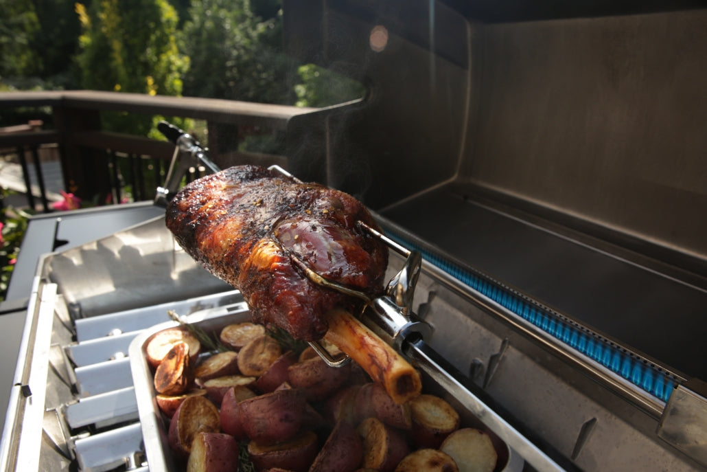 SIGNET™ 390 SHADOW Gas Grill